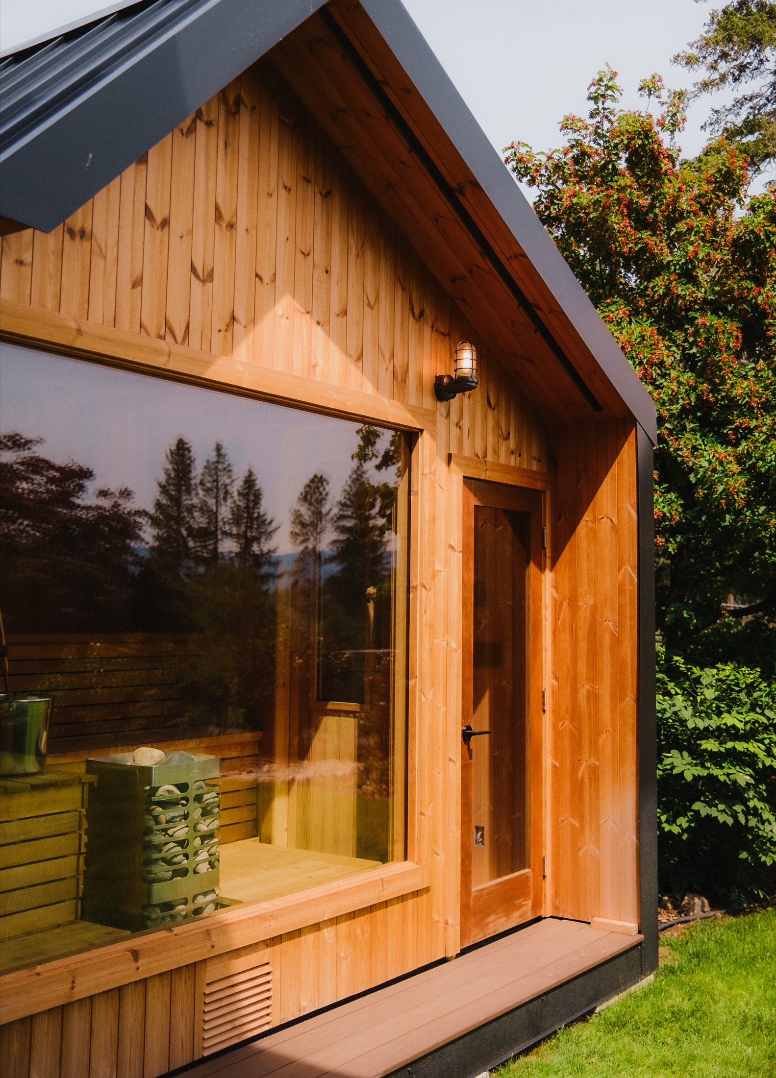 Revel Built's backyard sauna photo 5