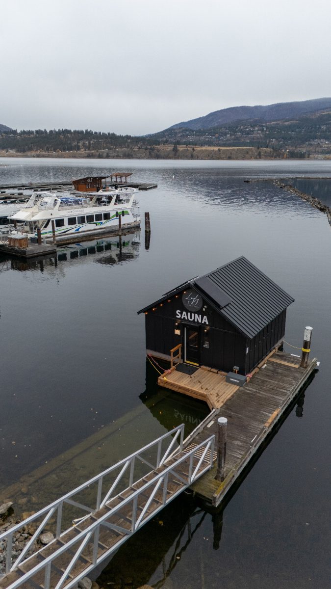 Löyly Floating Sauna- Yes it is really floating. photo 9